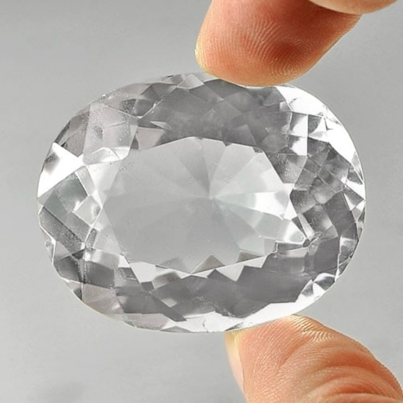 Huge White Quartz 144.21 Ct Oval 40 x 31 Mm Natural Unheated Gemstone Brazil